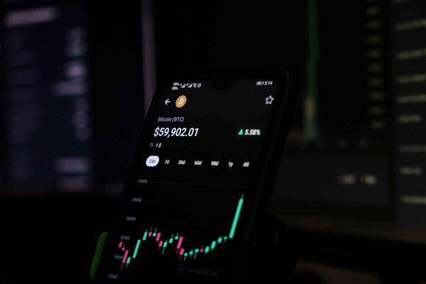 Quelle formation pour les professionnels de la finance sur les crypto-monnaies ?